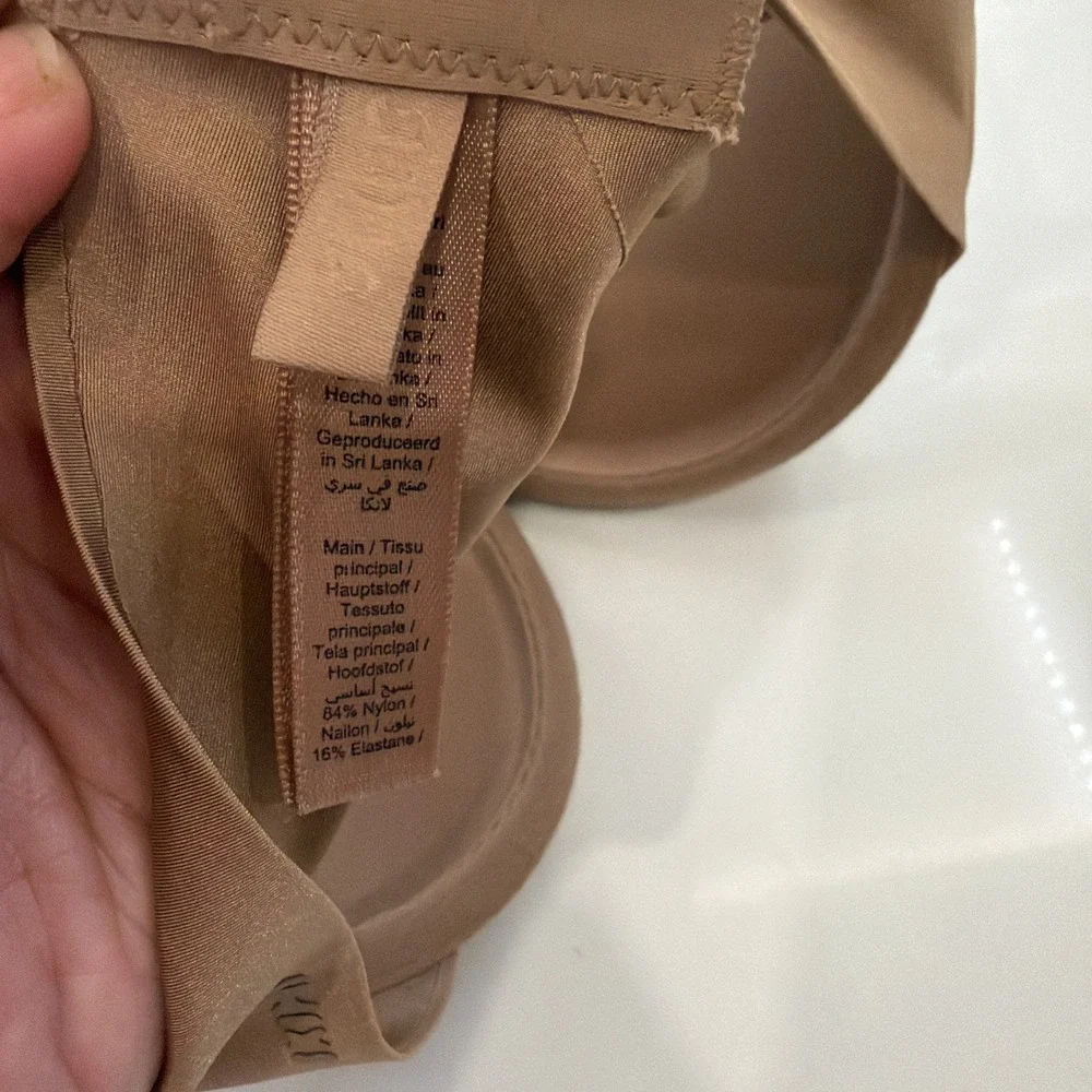 Skims# Ultimate Teardrop Push-Up Plunge Lined Underwire Bra US Size 34DDD - Picture 4 of 5